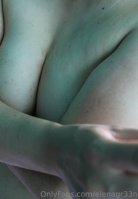 elenagr33n nude onlyfans porn