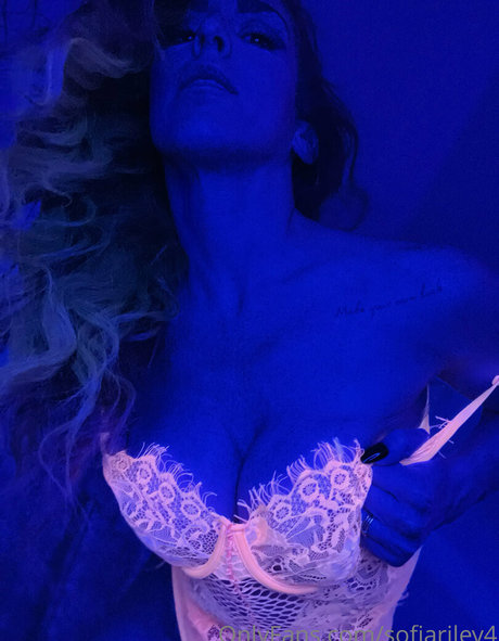 sofiariley4 onlyfans leaked.