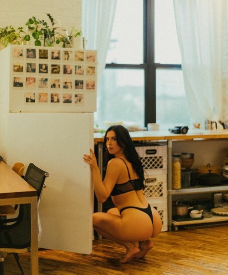 Valeria Kalabina onlyfans leaks naked