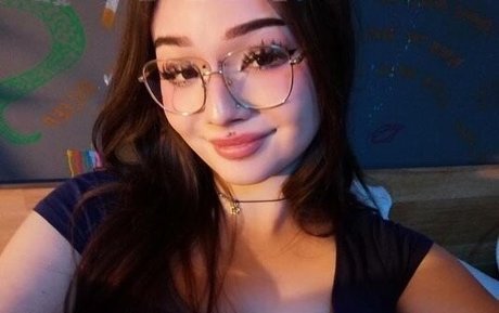 The slutty grunge onlyfans strip tease