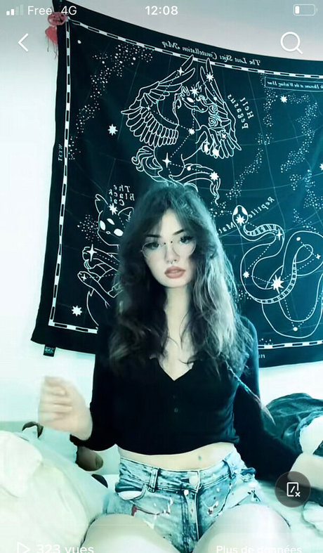 The slutty grunge nude onlyfans leaked