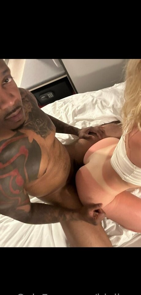 biglivvv onlyfans photo