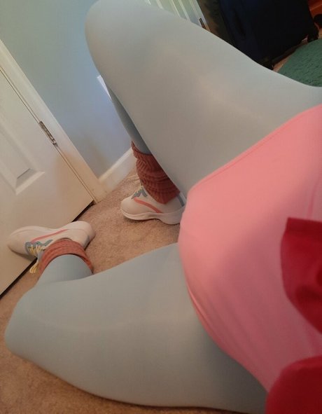 Rookies othersm onlyfans model photo