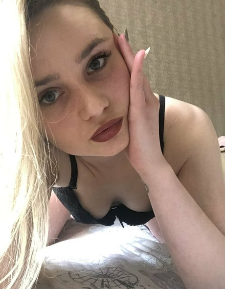 violetcherryy free only fans