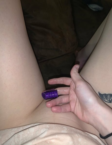 Tiffany Taylor onlyfans striptease