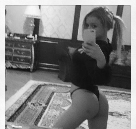 Alexa Flexy en onlyfans