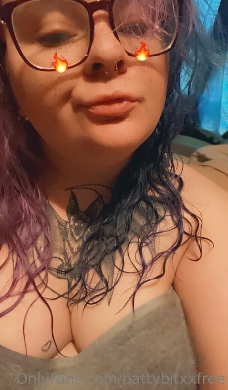 battybitxxfree onlyfans leaked.