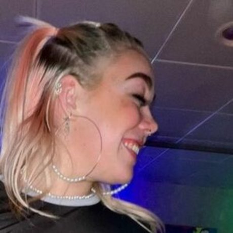 Kristjanavera nude onlyfans leak