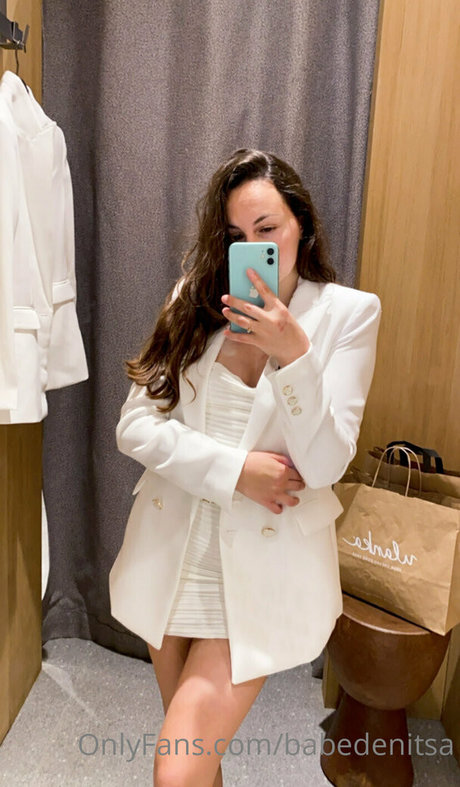 bad babygirlisonline onlyfans nudes leak