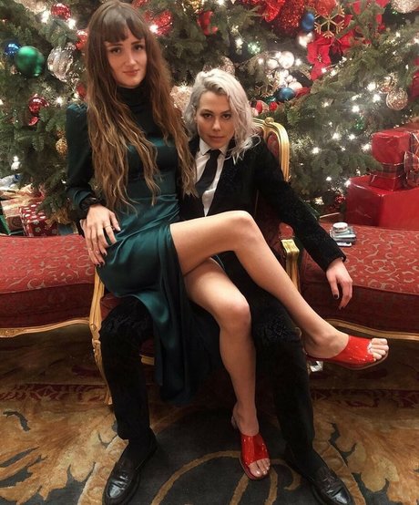 Phoebe Bridgers onlyfans nude leaks