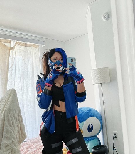 Kang Hee Yoon Profile pic