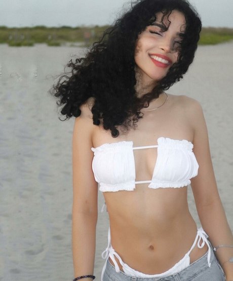 Ashleyrqe onlyfans explicit content