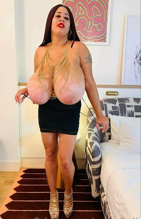 roxiredhott onlyfans archive