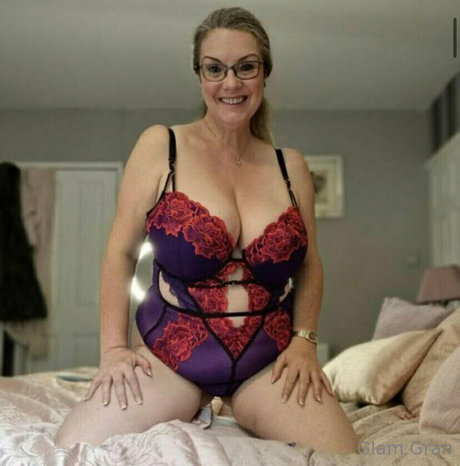 glamgran56 onlyfans nsfw