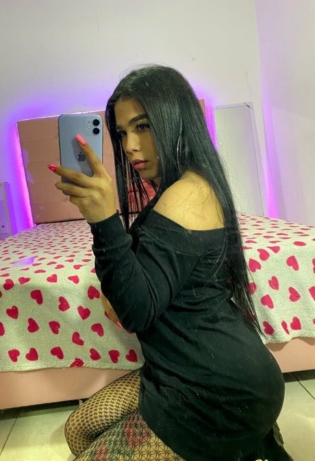 Violett Martinez nude only fans leaks