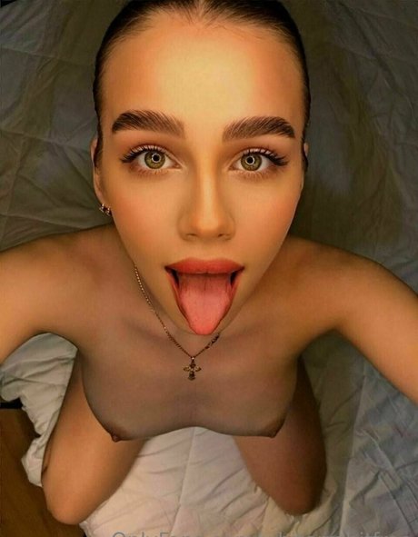 whiterrabitfree onlyfans naked leaked