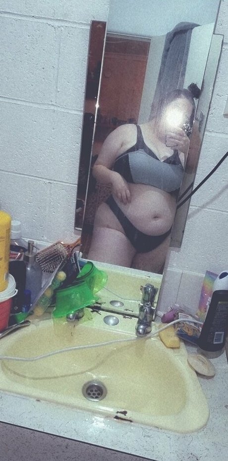 yazminrose12 onlyfans page