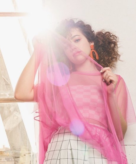 Mary Mouser onlyfans leaks naked