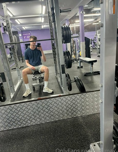 justmax_ onlyfans nudes