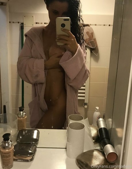 sweetselly onlyfans nude photos