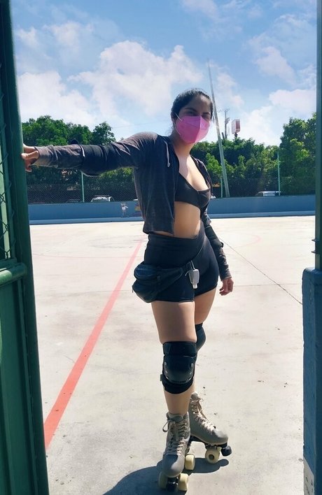 crimson ghoul nude leaked onlyfans