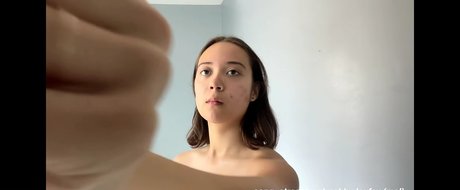 Laufey Lin nude porn onlyfans