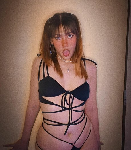 Moji3693 onlyfans leaks