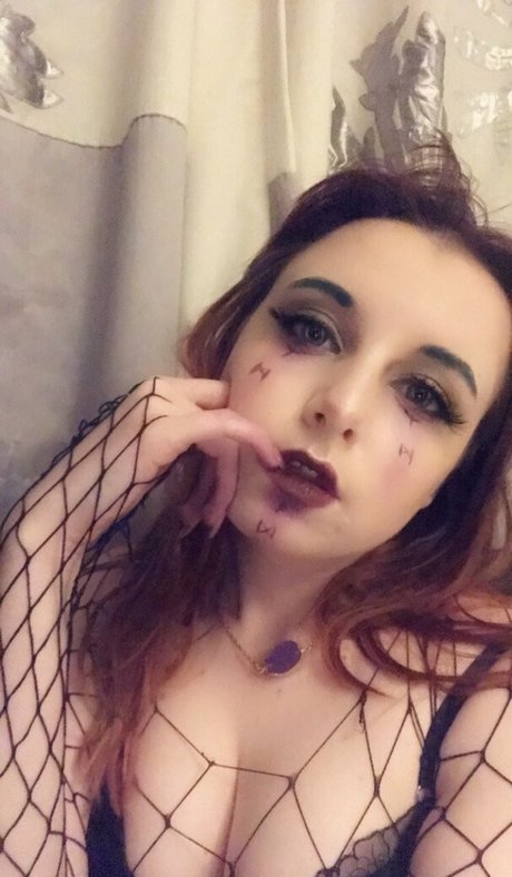 daisybanaisy strip onlyfans