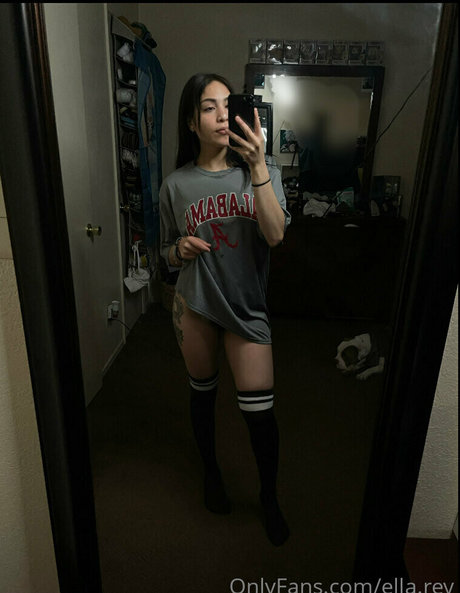 ella rey onlyfans sexy