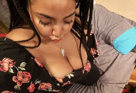 Mona Luvismona only fans free