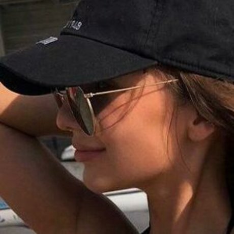 Beverlyvega onlyfans images