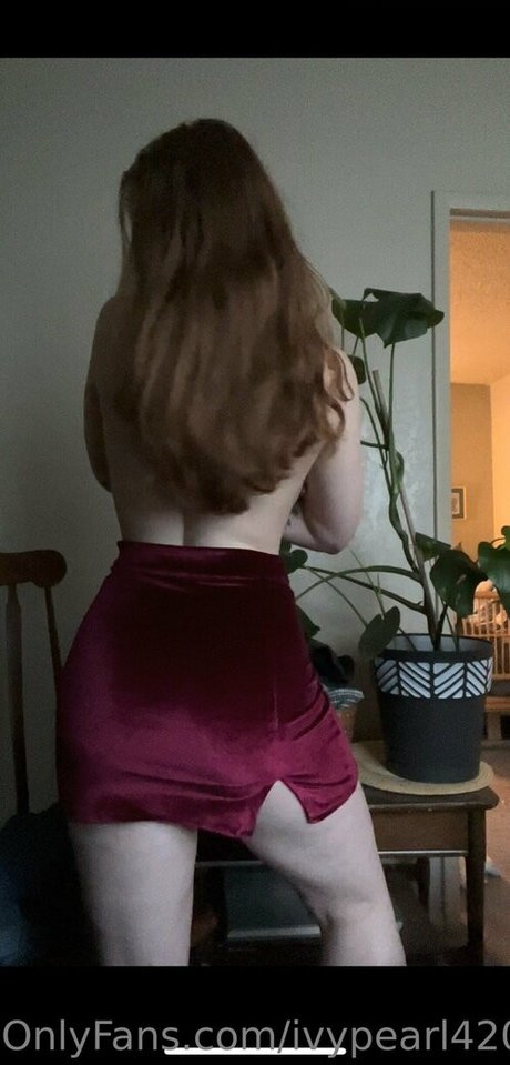ivypearl42069 onlyfans photos