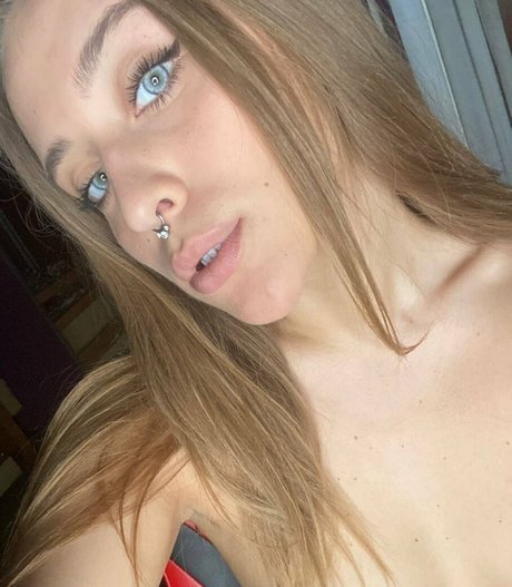 maddysonbella onlyfans model photo