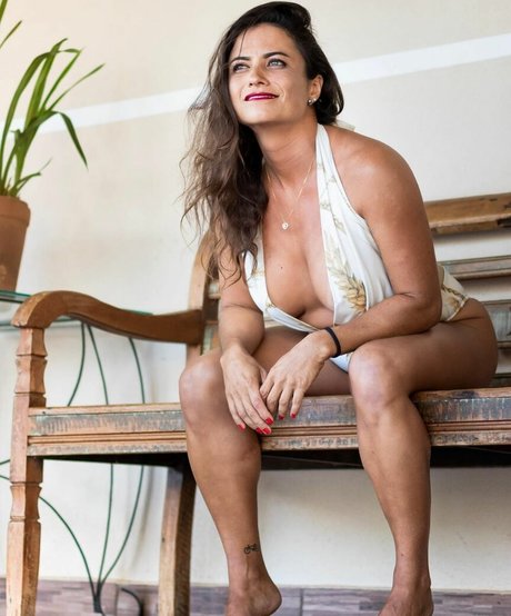 milenaromao86 onlyfans leaked pics