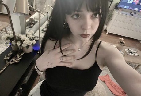 ezsy leak onlyfans nude