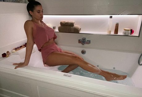 dripping wet pussy onlyfans pornos picture