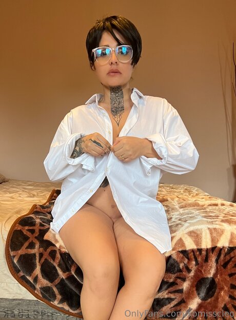 xomisscleo pics onlyfans