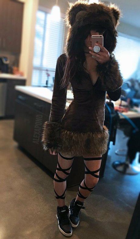 alexapond onlyfans content leaked