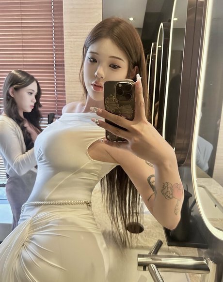 Yuzichucunqi onlyfans naked