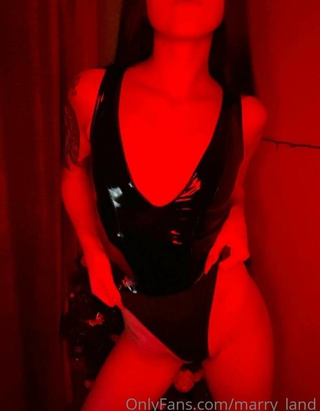 marry land onlyfans boobs