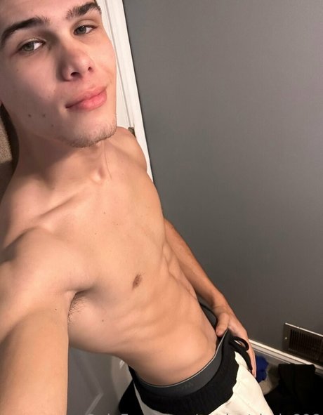 coolestdude898 onlyfans sextape