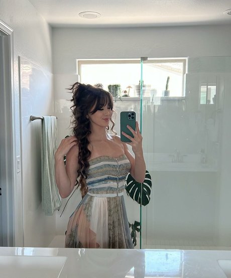 Pieceofmoo onlyfans nude leak