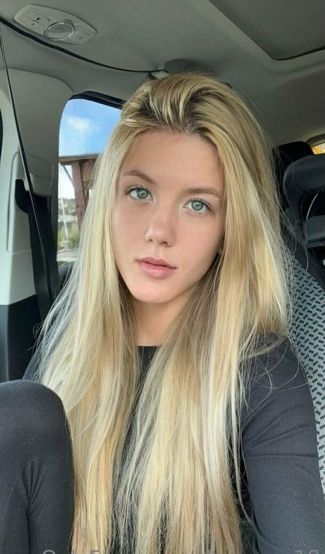 alexrusso18 onlyfans nudes