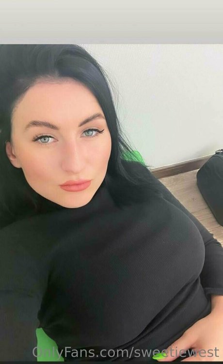 sweetiewest onlyfans strip