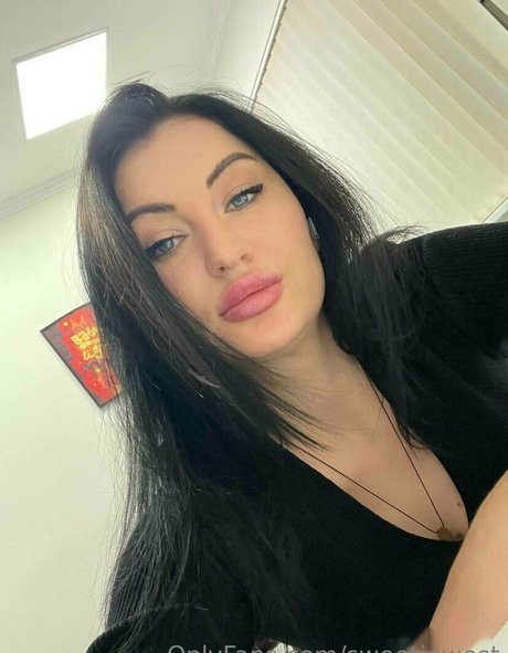 sweetiewest onlyfans public photos