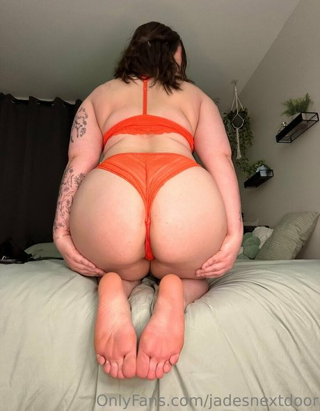 jadesnextdoor nude onlyfans leaks
