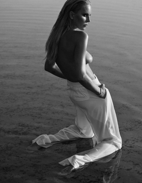 Onlysimonafans onlyfans mega