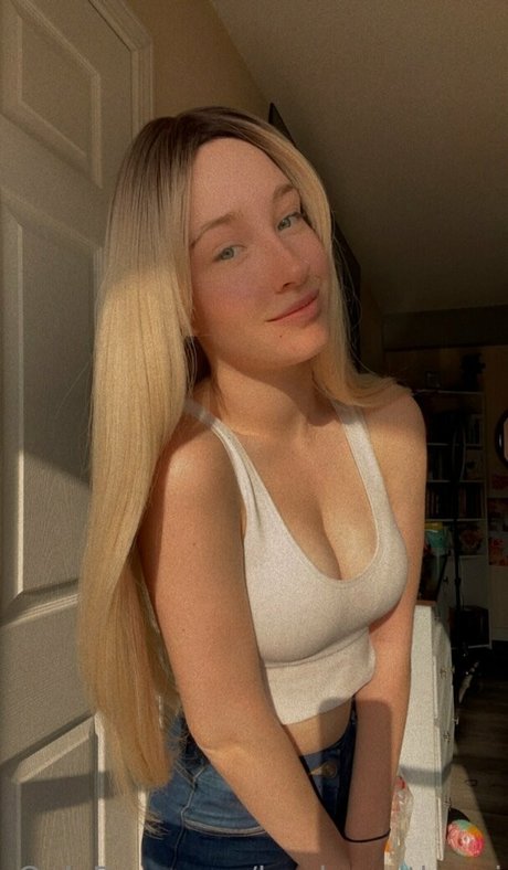 books withaeri nude onlyfans