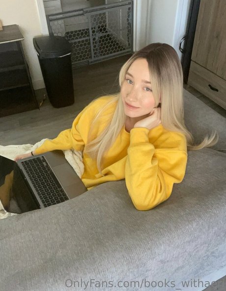 natural milf onlyfans hd illustration