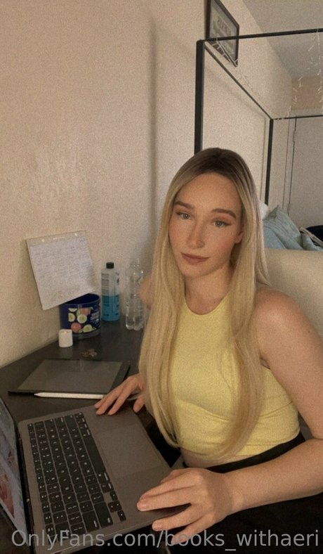 books withaeri porn onlyfans leaks